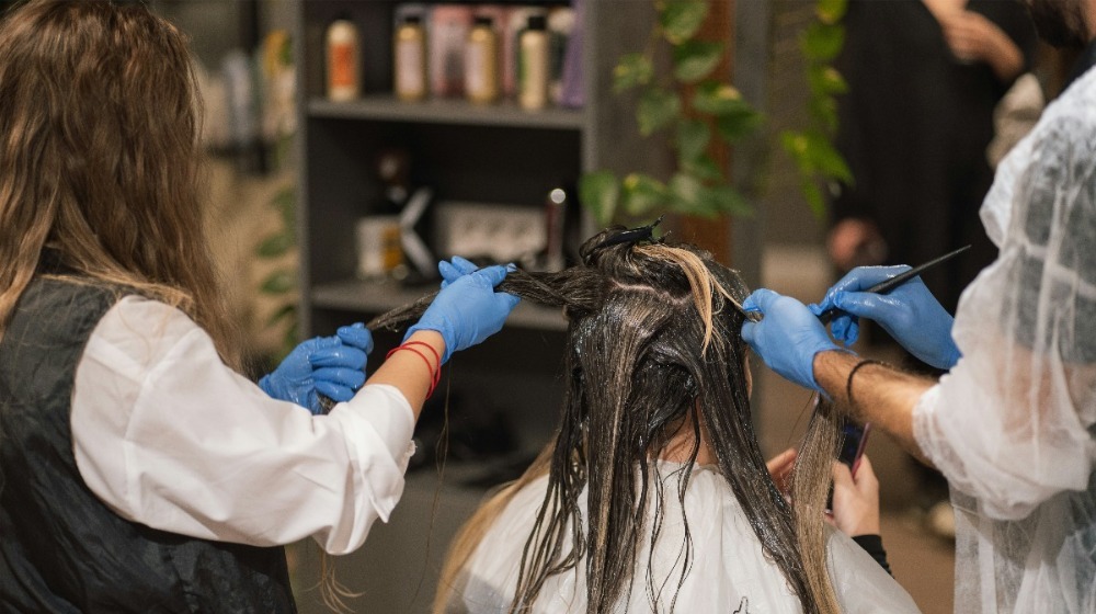 Αυτό είναι το πιο κολακευτικό χρώμα μαλλιών για 60αρες